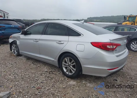 2017 Hyundai Sonata z USA, uszkodzony, nr VIN 5NPE24AF5HH524544